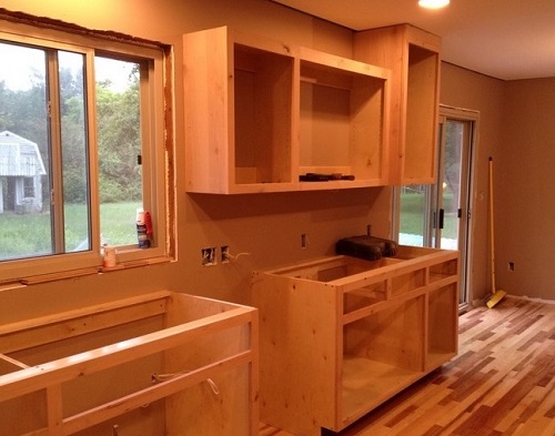 build a bar around kitchen cabinets