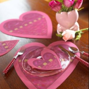 Heart shape plates decor item for romantic table on valentine's day